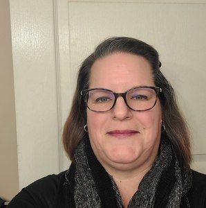 Meet your Posher, Charlane